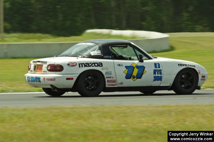 Zachary Adams' PTE Mazda Miata