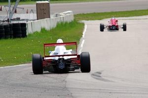 Jed Copham's Formula Enterprises chases Ethan Mackey's EuroSwift SC94T Formula Ford