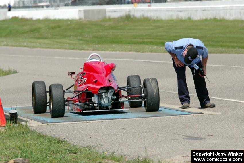 Ethan Mackey's EuroSwift SC94T Formula Ford goes through post-qualifying inspection.