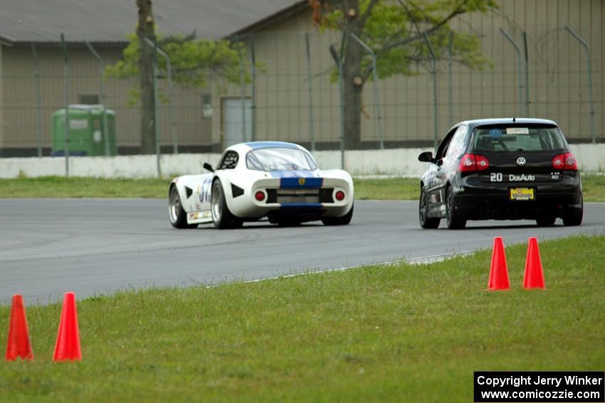 Doug Rippie's SSZ Stradale and Tom Daly's STU VW Rabbit