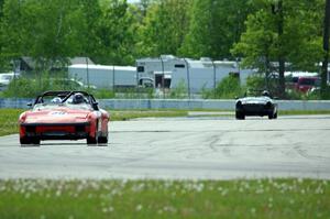 Ben Robertaccio's Porsche 914/6 and Jeff Edington's MGB