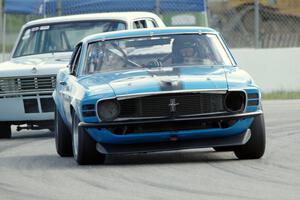 Brian Kennedy's Ford Mustang Boss 302 and Gary Davis' Dodge Dart