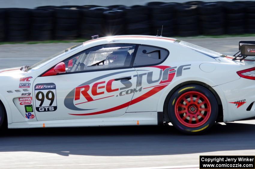 Jeff Courtney's Maserati GranTurismo MC Trofeo