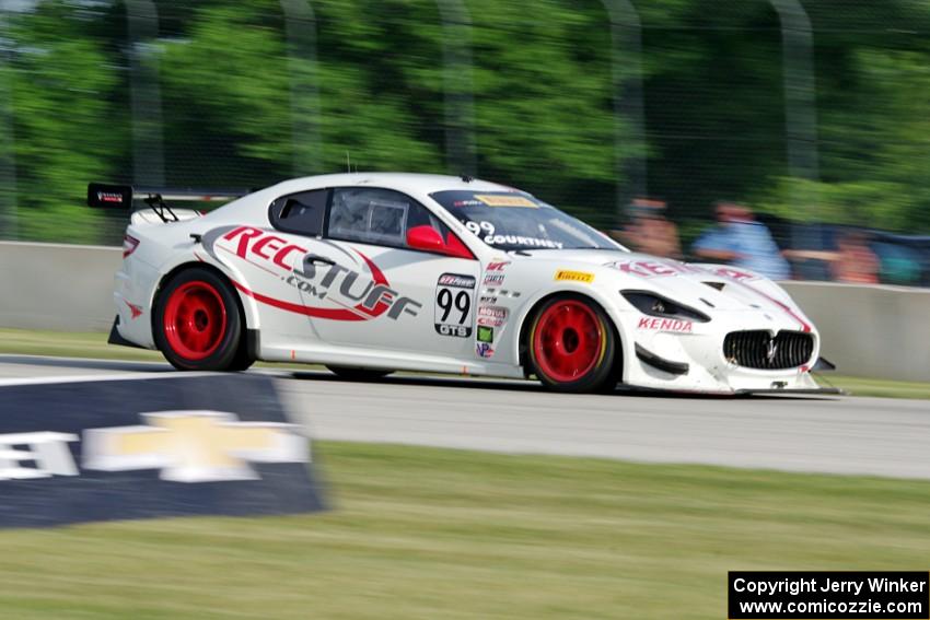 Jeff Courtney's Maserati GranTurismo MC Trofeo