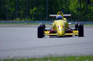 Mike Fowler's Van Diemen RF96 Formula Continental