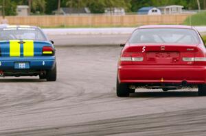 Mike Smith's STL Honda Civic Si chases John Glowaski's STL Dodge Neon ACR