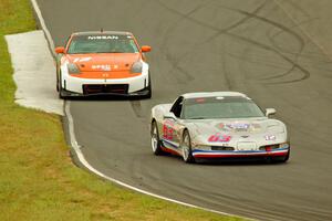 Darrell Peterson's T2 Chevy Corvette and  James Berlin's T3 Nissan 350Z