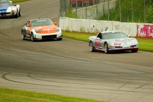 Darrell Peterson's T2 Chevy Corvette and James Berlin's T3 Nissan 350Z