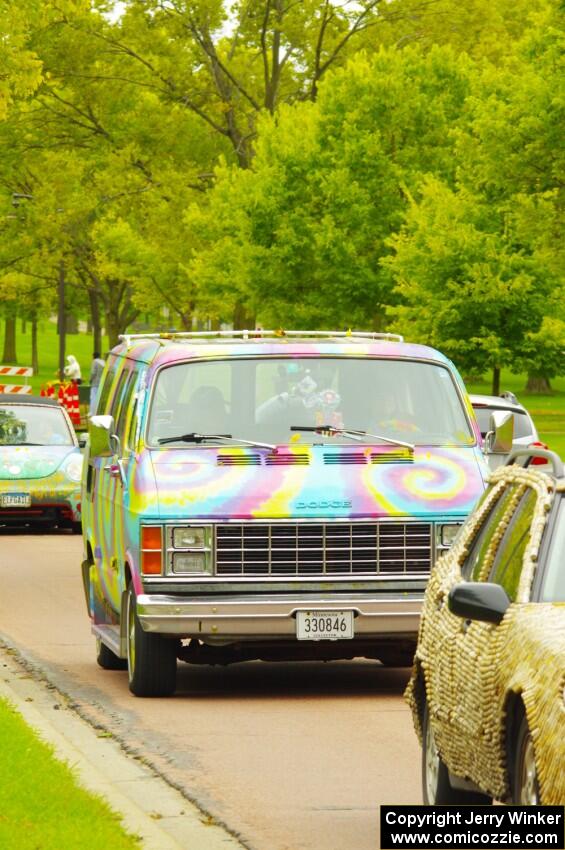 ArtCar - Dodge Ram Van