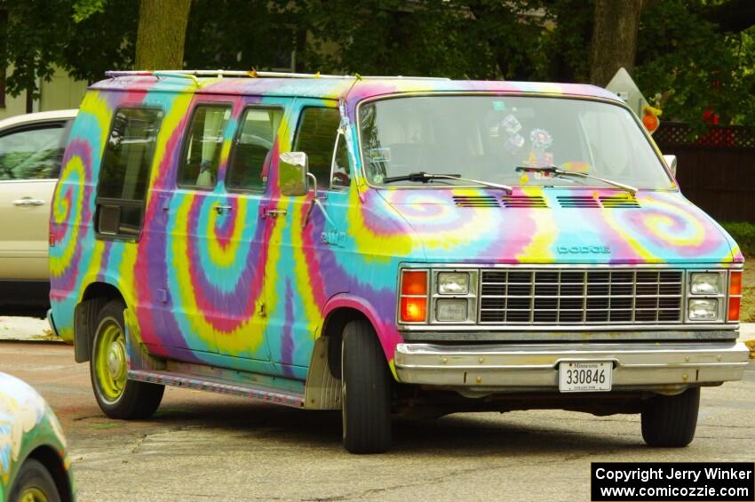 ArtCar - Dodge Ram Van