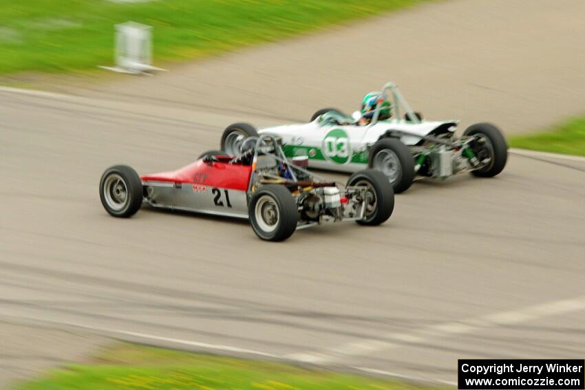 Bill Fish's Reynard 75FF and Murray Burkett's Chinook Mk.IX Formula Ford
