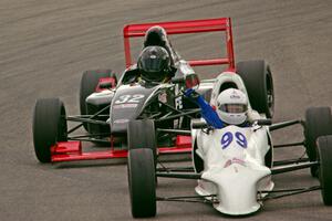 Alan Murray's Swift DB-1 Formula F and Dave Schaal's Formula Enterprises