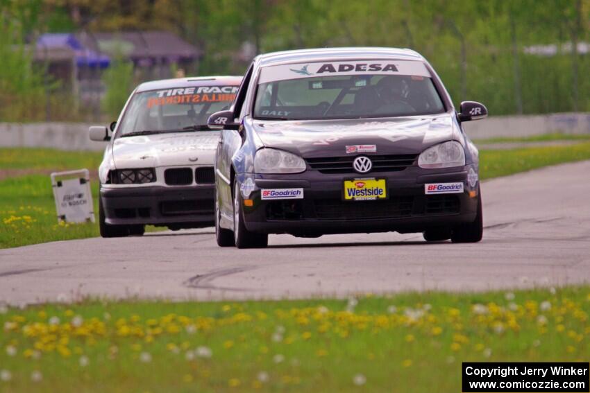 Tom Daly's T4 VW Rabbit and Joe Bungert's ITJ BMW 318i