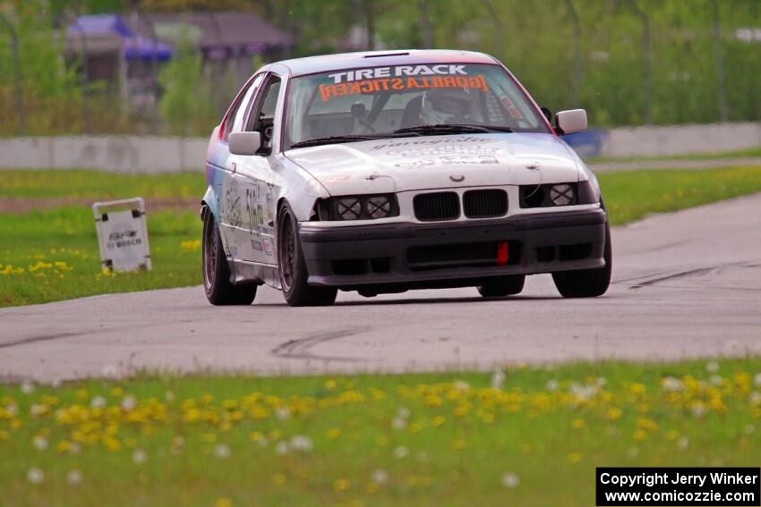 Joe Bungert's ITJ BMW 318i