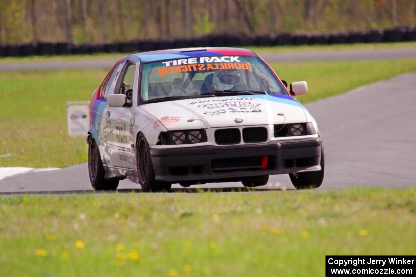 Joe Bungert's ITJ BMW 318i