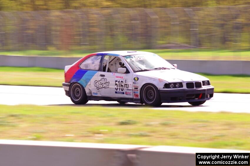 Joe Bungert's ITJ BMW 318i