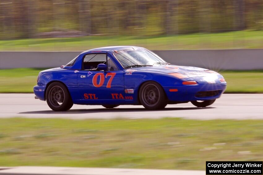 Geoff Youngdahl's STL Mazda Miata