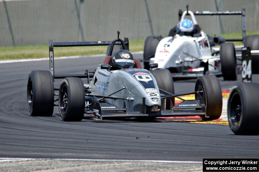 Max Hanratty's and Austin McCusker's Van Diemen Élan DP08s