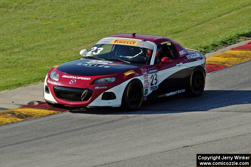 Eric Powell's Mazda MX-5 Cup