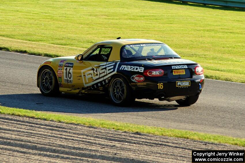 Jay Salinsky's Mazda MX-5 Cup