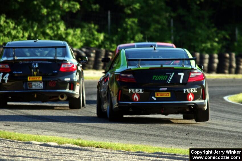 Jason Fichter's Honda Accord V6 Coupe chases Andrew Rains' Honda Accord V6 Coupe