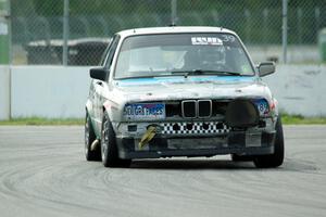 SD Faces BMW 325is