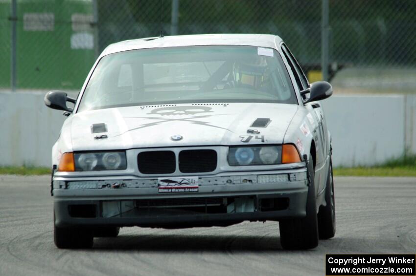 Beat the Devil Racing BMW 325is