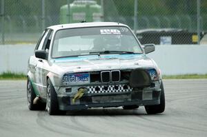 SD Faces BMW 325is