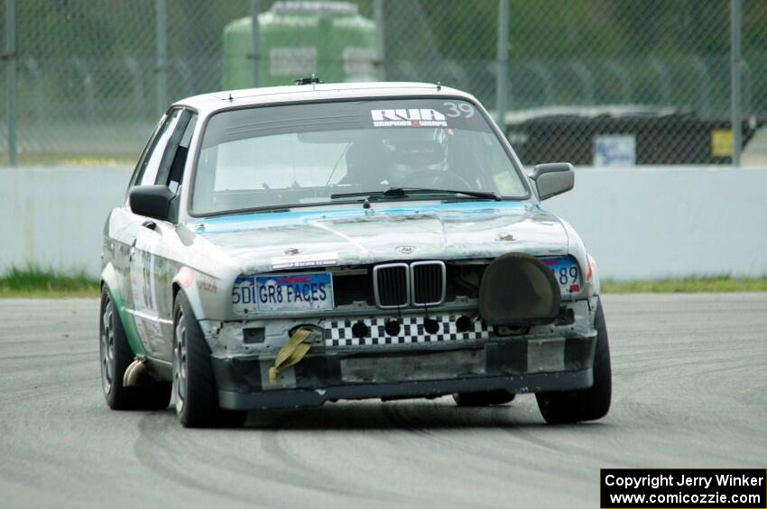 SD Faces BMW 325is