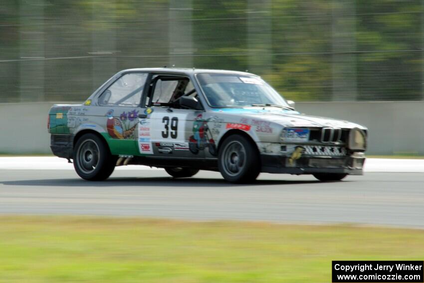 SD Faces BMW 325is