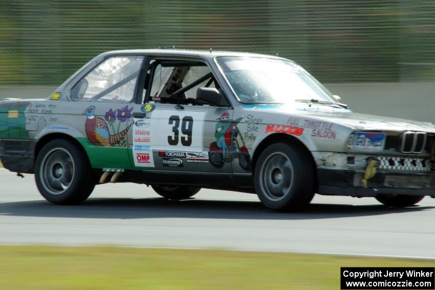 SD Faces BMW 325is