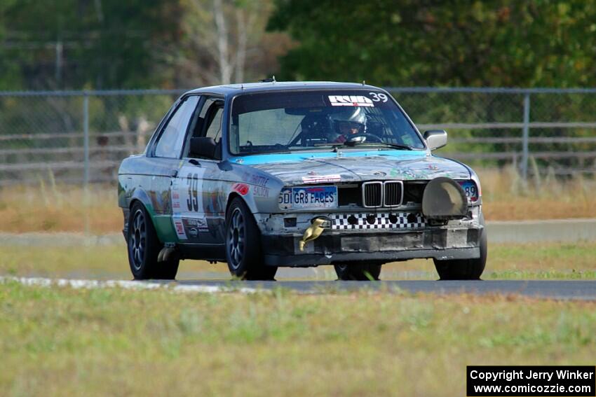 SD Faces BMW 325is