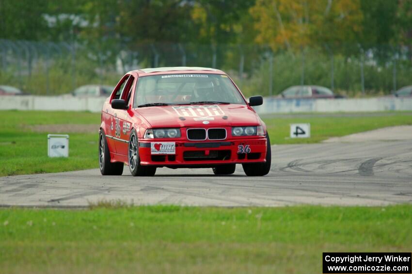 Ambitious But Rubbish Racing BMW 325