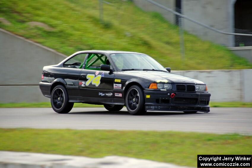 Noobman Racing BMW 325is