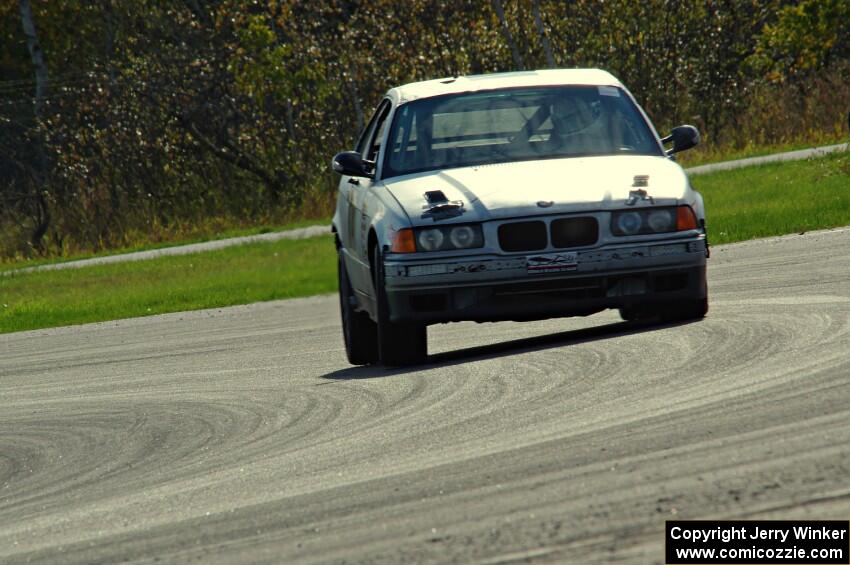 Beat the Devil Racing BMW 325is