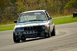 SD Faces BMW 325is