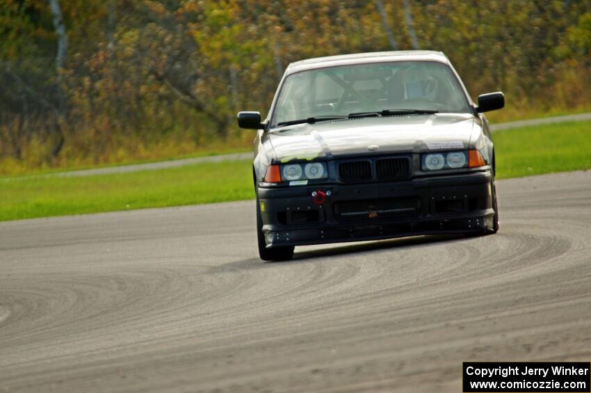 Noobman Racing BMW 325is