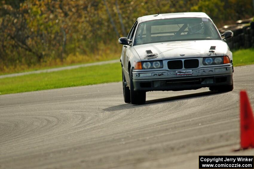 Beat the Devil Racing BMW 325is