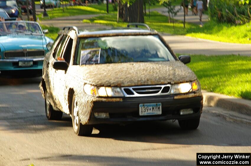 ArtCar 1 - SAAB 9-5 Wagon