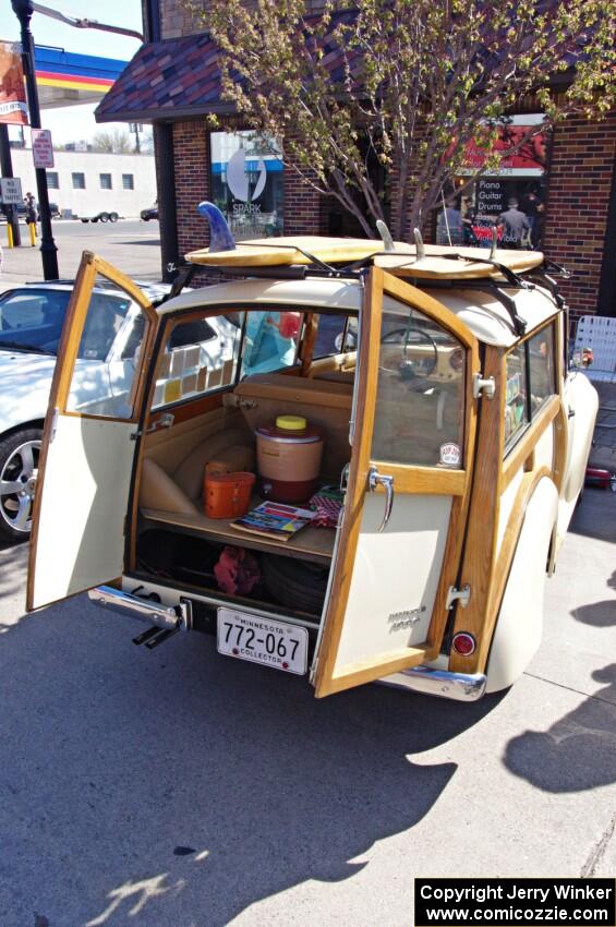 Austin Cooper Woody Wagon