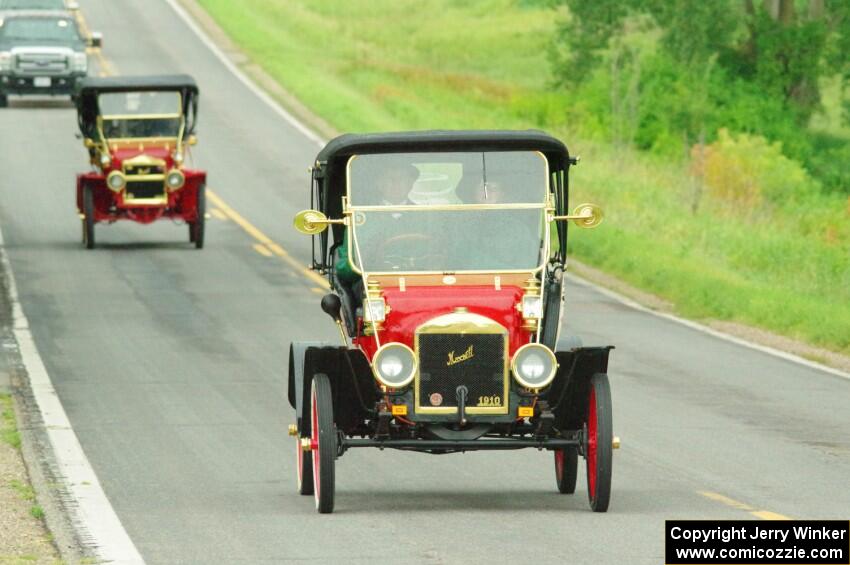 Jim Laumeyer's 1910 Maxwell and Jeff Schreiner's 1908 Maxwell