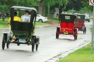 Eric Hylen's 1908 Maxwell, Walter Burton's 1910 Buick and ???