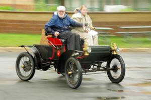 Gil Fitzhugh's 1904 Oldsmobile