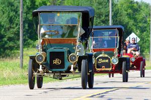 Mike Maloney's 1906 REO, John Pole's 1910 Buick and