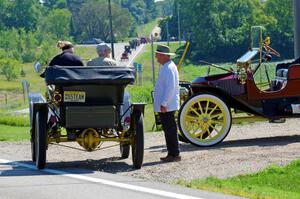 Gil Fitzhugh's 1907 Stanley Steamer checks on Gene Grengs' 1910 Stanley Steamer