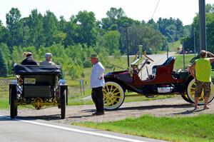 Gil Fitzhugh's 1907 Stanley Steamer checks on Gene Grengs' 1910 Stanley Steamer