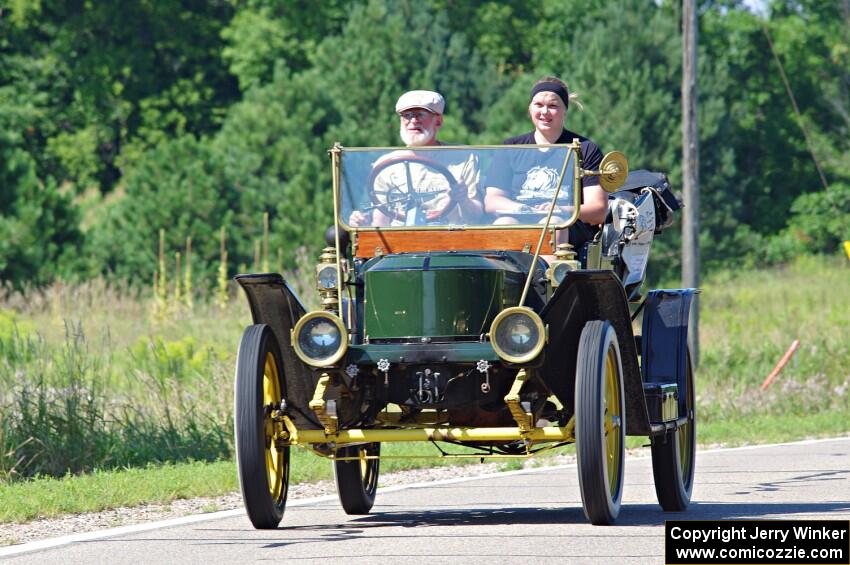 Gil Fitzhugh's 1907 Stanley Steamer