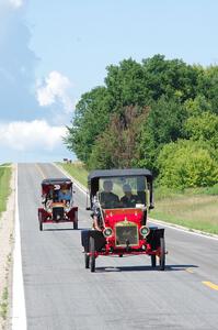 Gavin Mutton's 1911 Maxwell and Floyd Jaehnert's 1908 Ford