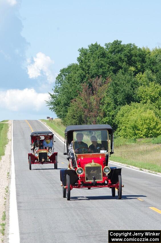 Gavin Mutton's 1911 Maxwell and Floyd Jaehnert's 1908 Ford