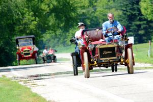 Bruce van Sloun's 1904 Autocar Type VIII and Gregg Lange's 1907 Ford